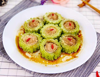 三七怎么吃：三七粉三七花苦瓜釀肉，原來苦也是種美味